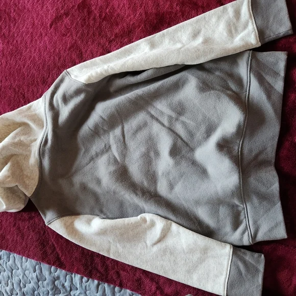 Nwt Boys Sonoma Hoodie - Picture 5 of 6